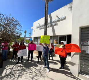 Paro de labores en la Secretaría de Finanzas de Los Cabos por aumento salarial