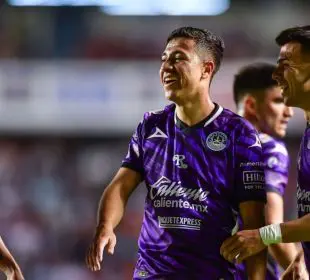 Victoria para Mazatlán FC con golazo del cabeño Andrés Montaño