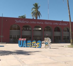 Administrativos de la UABCS emplazan a huelga para este lunes