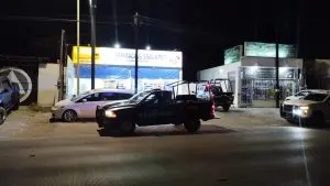 Ladrón encapuchado asalta farmacia en La Paz; logra huir