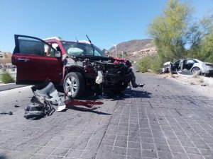 Brutal choque con tres lesionados en malecón de La Paz