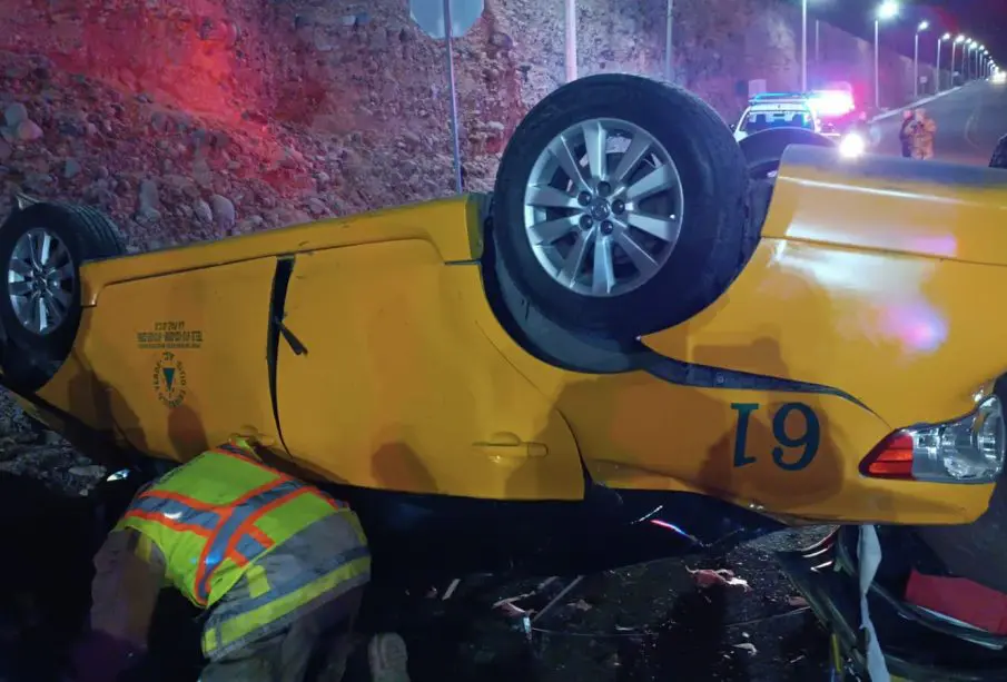 Taxi volcado