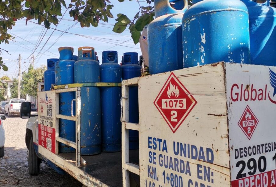 Camión con tanques de Lp