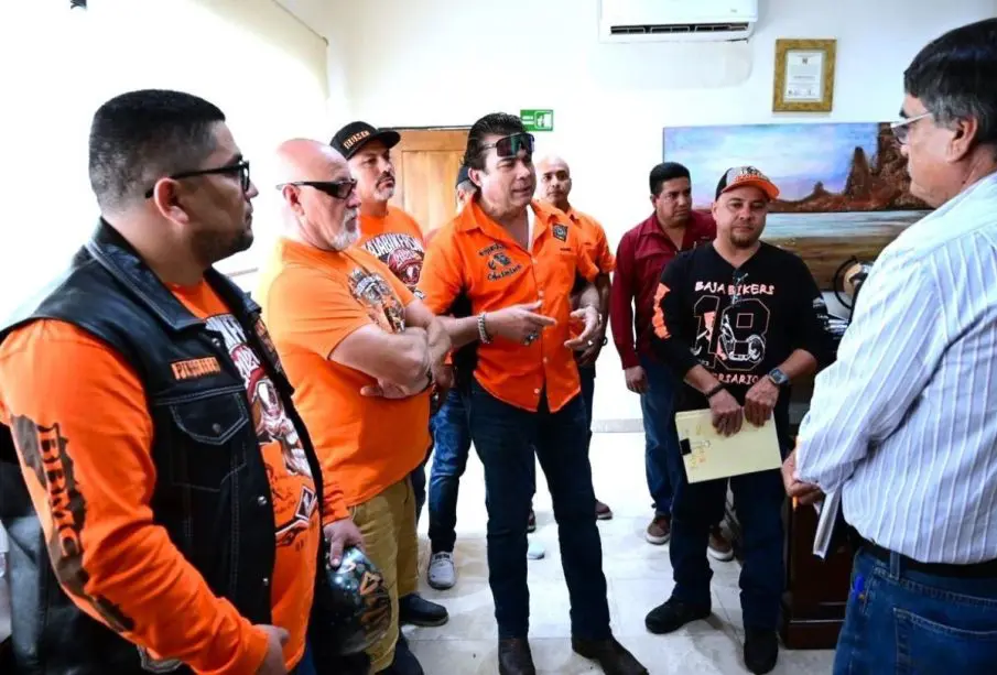Motociclistas dialogan con alcalde de Los Cabos