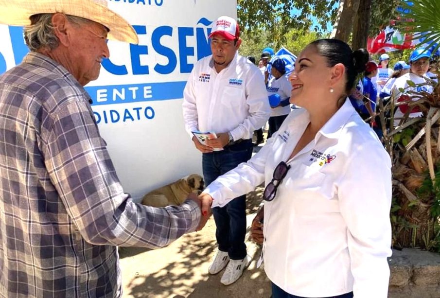 Margarita Salcido en campaña
