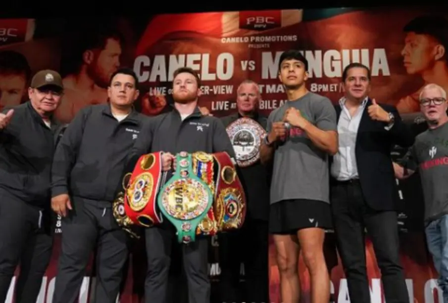 Canelo vs Munguía