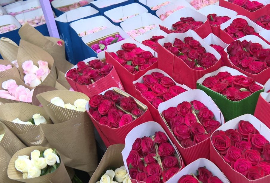 En Los Cabos cuánto cuesta un arreglo de flores para mamá