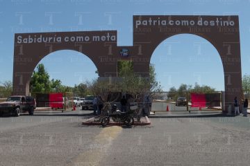 Entrada de la UABCS