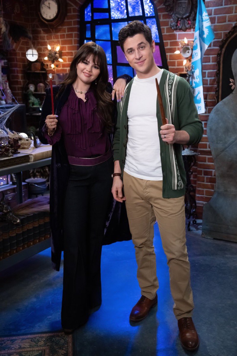 (FOTOS) Así lucen los hermanos Russo en la secuela de "Los hechiceros de Waverly Place"