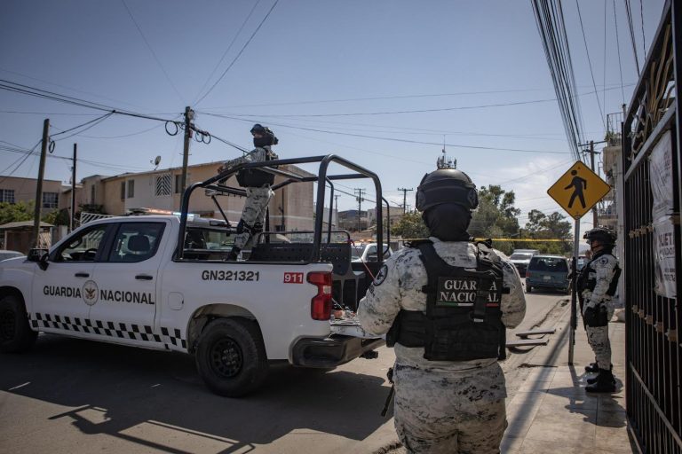 Guardia Nacional acordonando zona de asesinato en Tijuana