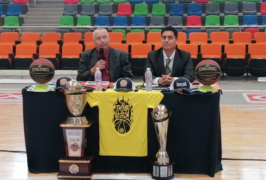 Guaycuras presentando a Marcelo Rafael Elusich como nuevo coach