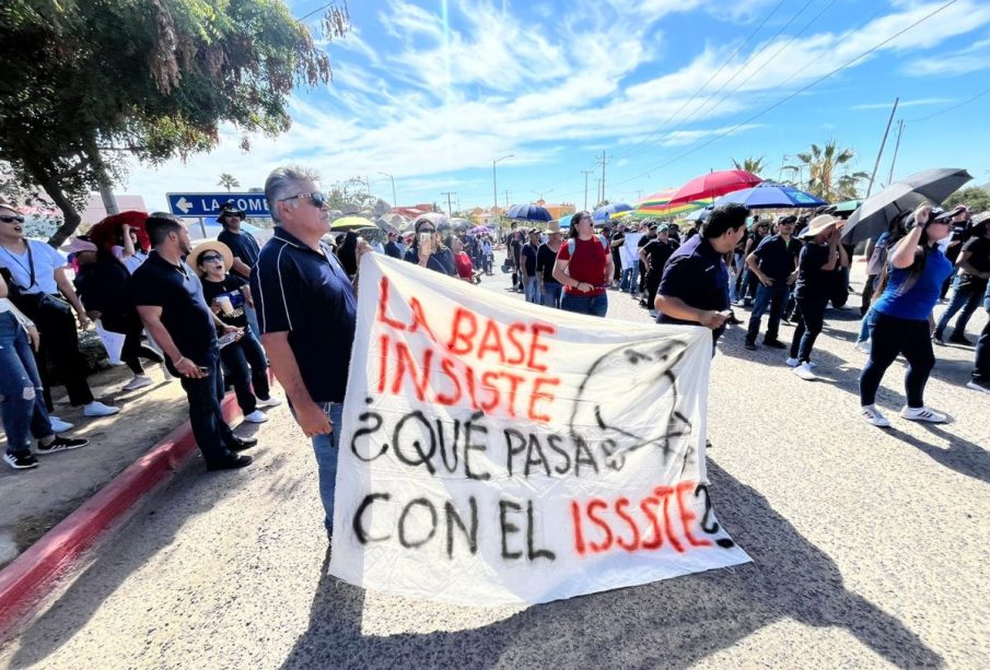 Maestros manifestándose