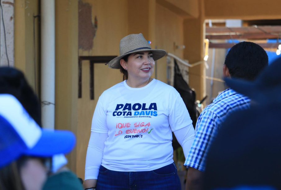 Paola Cota Davis en campaña por reelección en Loreto