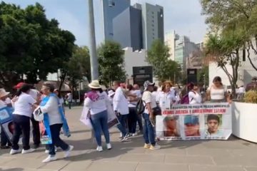 Madres buscadoras no celebran; marchan en CDMX por sus desaparecidos