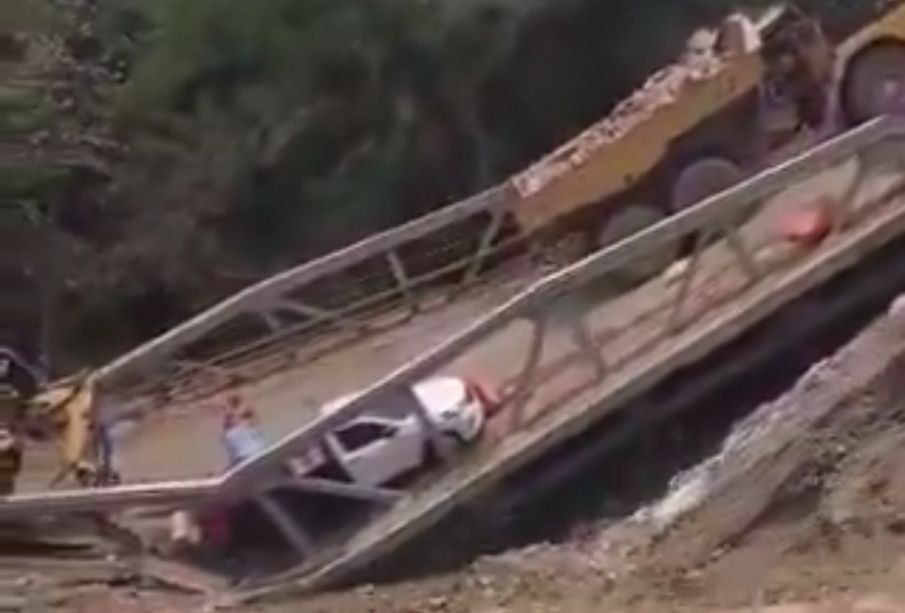 (VIDEO) Colapsa puente vehicular en San Luis Potosí; hay 3 heridos