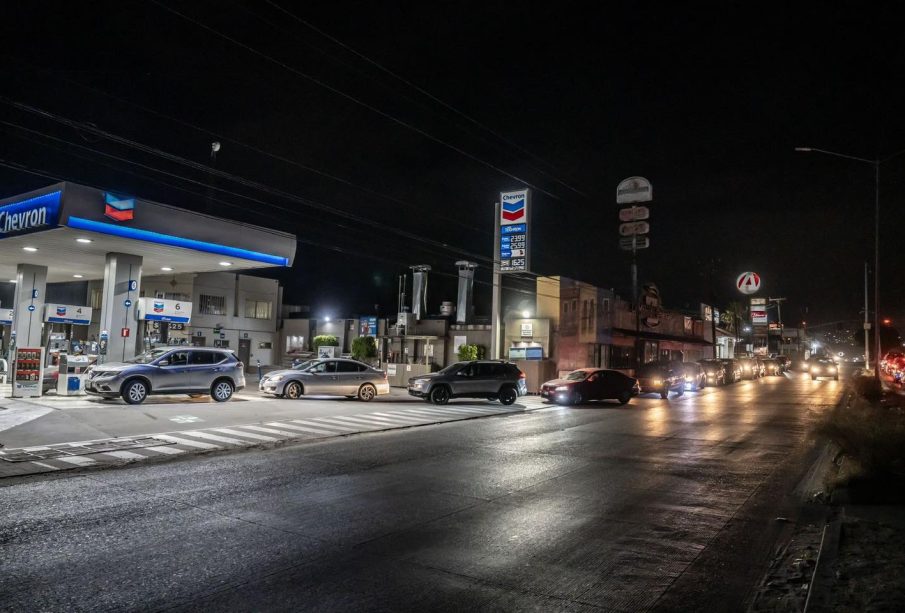 Tijuana sufre por gasolina, debido a bloque de planta de Pemex