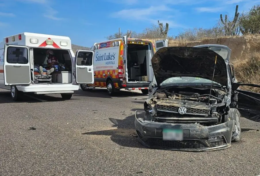 Tres personas lesionadas tras choque de vehículos en Migriño
