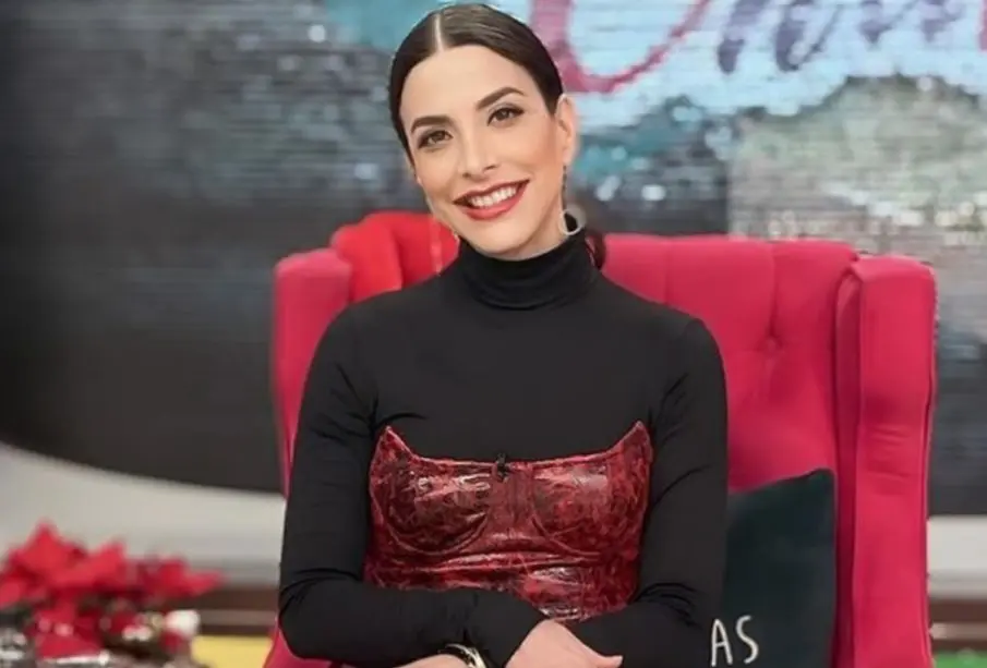 Verónica Tooussaint.
