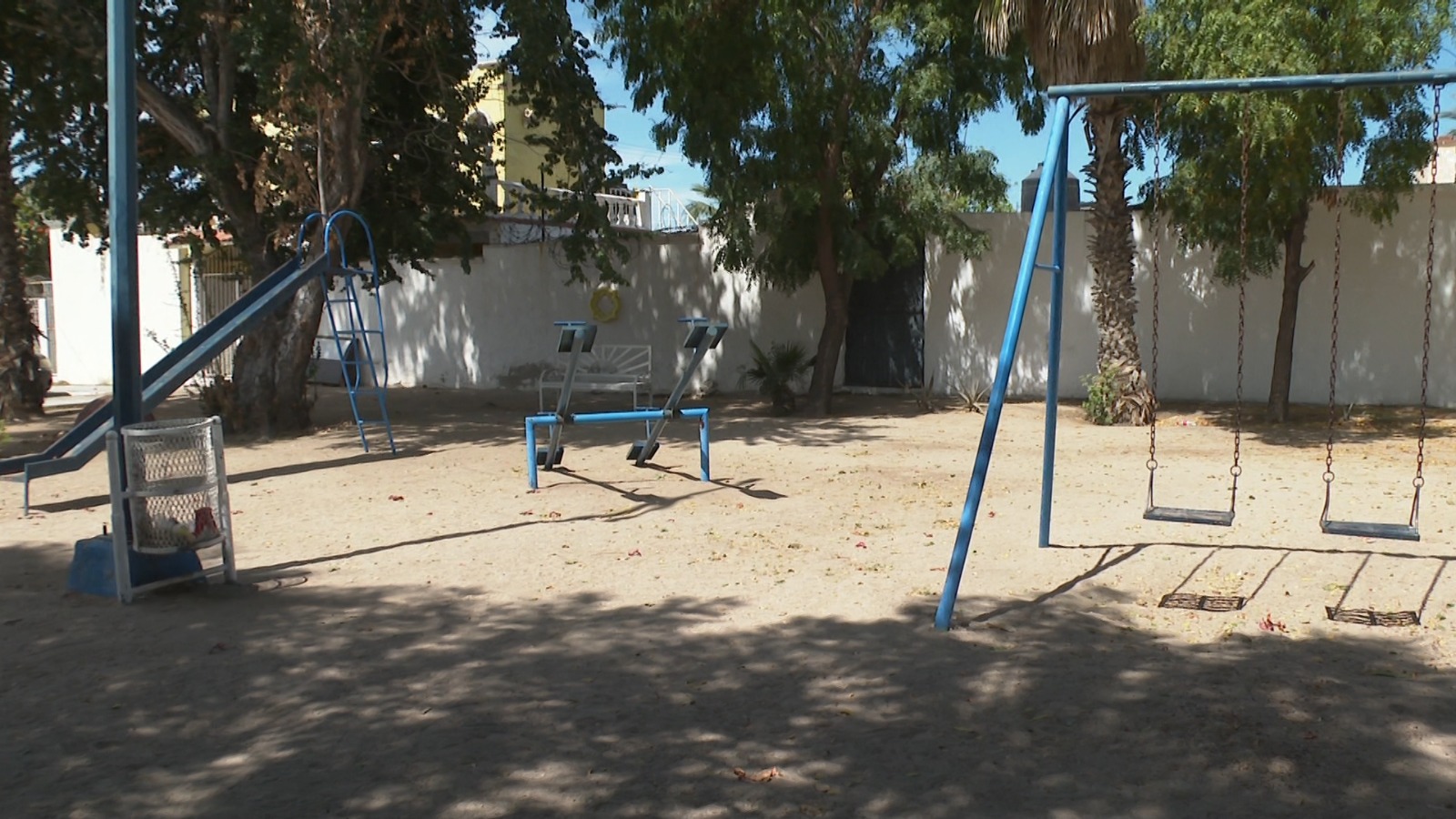 Vecinos piden reductores de velocidad frente a parque infantil en La Paz