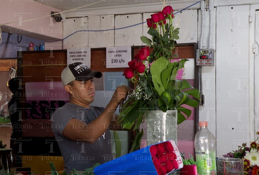 Día de las Madres se llena de flores en La Paz