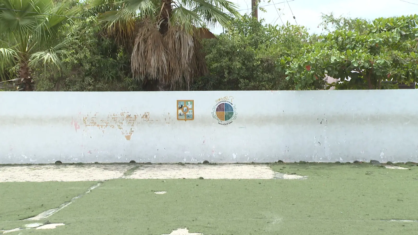 Cancha de futbol "Conasupo" en El Zacatal pone en riesgo a niños y jóvenes