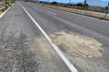 Habitantes piden reparación de carretera de Todos Santos
