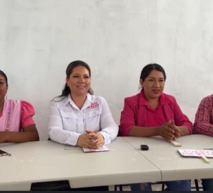 Candidatos de Fuerza x México en rueda de prensa