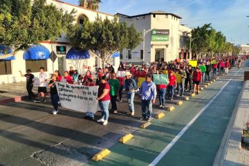 Manifestación de maestros en La Paz