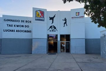 En el olvido gimnasio de la unidad deportiva Nuevo Sol en La Paz