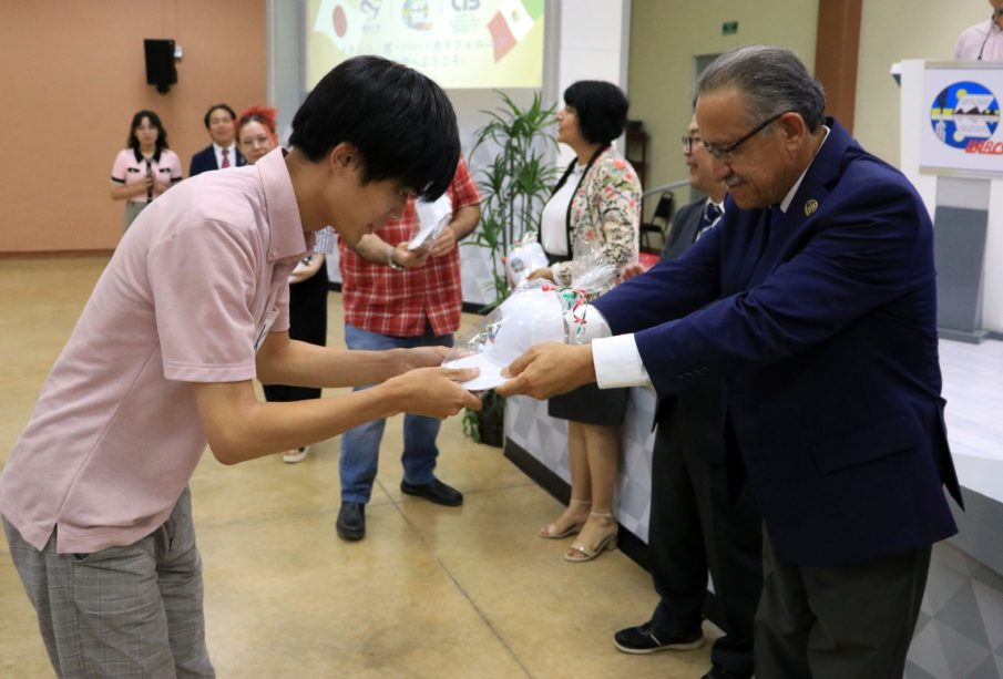 Estudiante japonés en UABCS