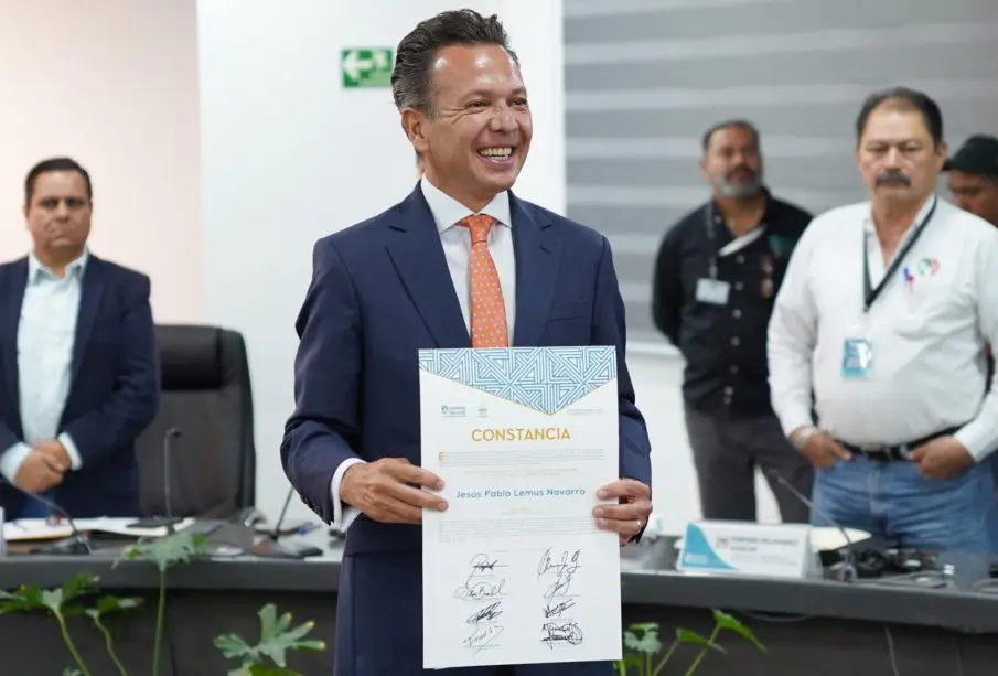 Pablo Lemus Navarro recibió constancia, gobernador de Jalisco