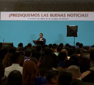 Testigos de Jehová celebran asamblea anual en La Paz