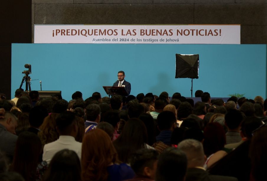 Testigos de Jehová celebran asamblea anual en La Paz