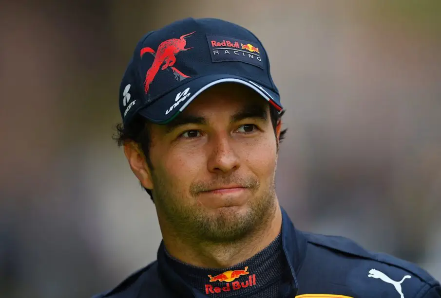 Una tras otra, penalizan a Checo con tres lugares para el GP de España