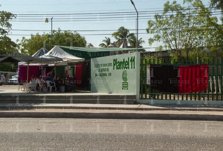 Cerca de 2 mil 500 alumnos del COBACH están en riesgo de no egresar por huelga