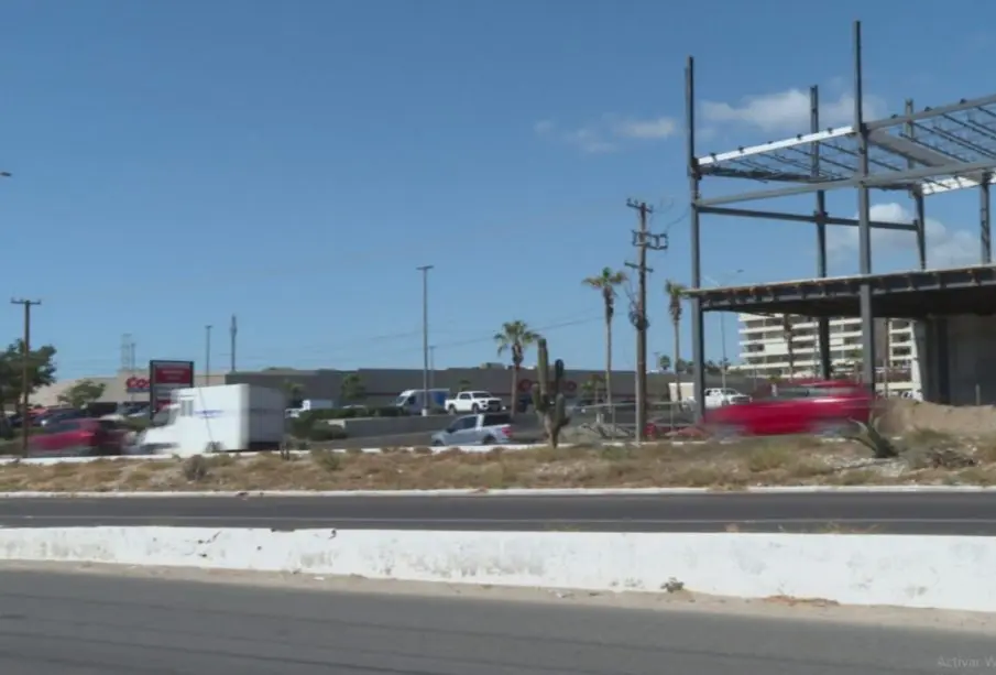 Exigen revisión de la construcción de Soriana en CSL: Seguridad peatonal y vial en juego