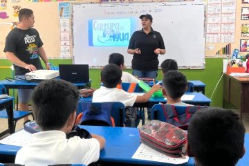 Plática a niños sobre el cuidado del agua