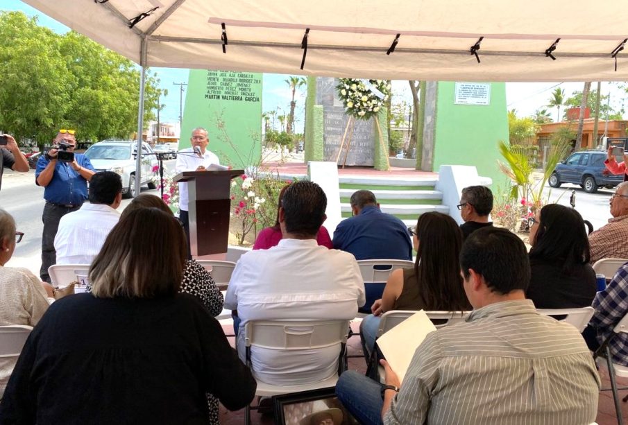 Homenaje a periodistas fallecidos