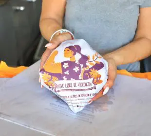 Juntas envolviendo ayuda, una iniciativa contra la violencia
