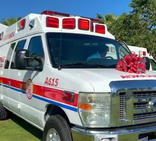 Ambulancias nuevas en CabOS an Lucas