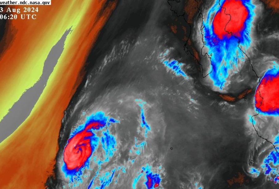 #Clima | El SMN informa que el huracán "Carlotta" se encuentra a 945 km de Cabo San Lucas y continúa alejándose de las costas mexicanas