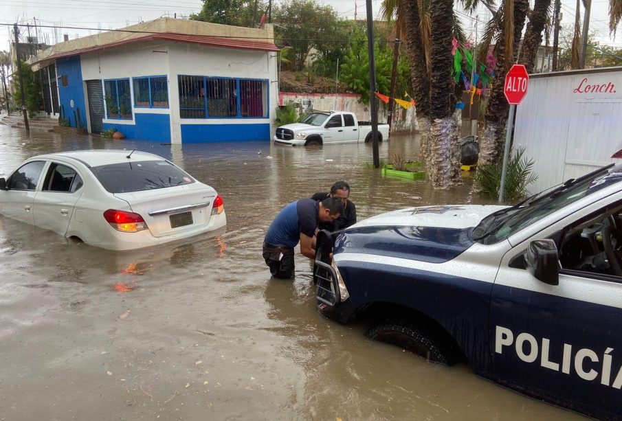 Inundaciones, cortes de camino, afectaciones de Fabio en Los Cabos