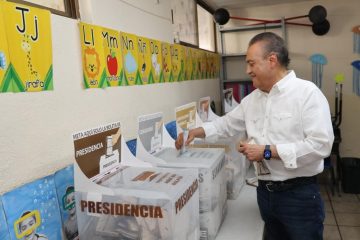 Manlio Fabio Beltrones queda fuera de la bancada del PRI, Senado