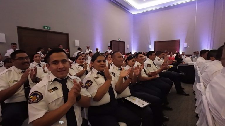 Nuevos elementos se unen al departamento de bomberos