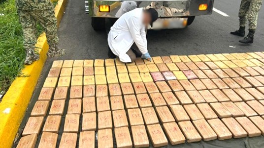 Vincularon a proceso a dos, transportaban 400 kilos de cocaína