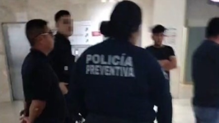 Corren de hospital a familia de profesor que denunció negligencia