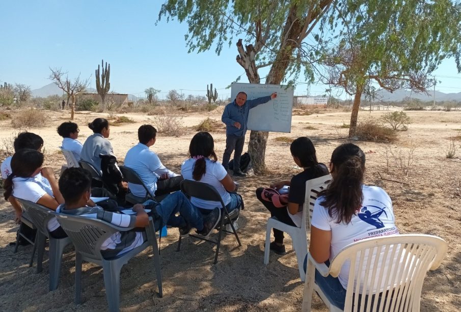 Estudiantes de Los Cabos protestan, falta infraestructura escolar