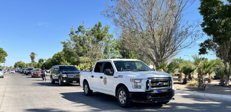 Rinden homenaje póstumo a policía encontrado sin vida