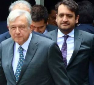 AMLO y su hijo Andy López Beltrán.