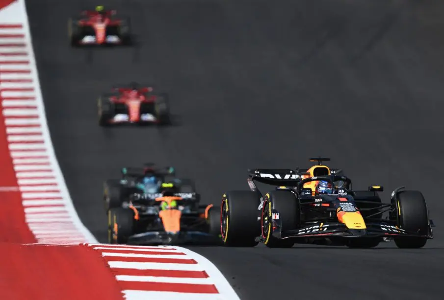 Verstappen vuelve al triunfo en esprint del GP de EEUU
